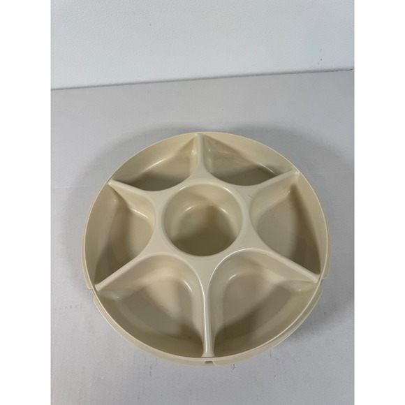 Tupperware Divided Serving Vegetable & Dip Tray Dish Lid 7 Compartment 1665-3 - Picture 1 of 6